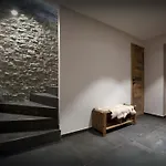 Chalet Fango - Ovo Network